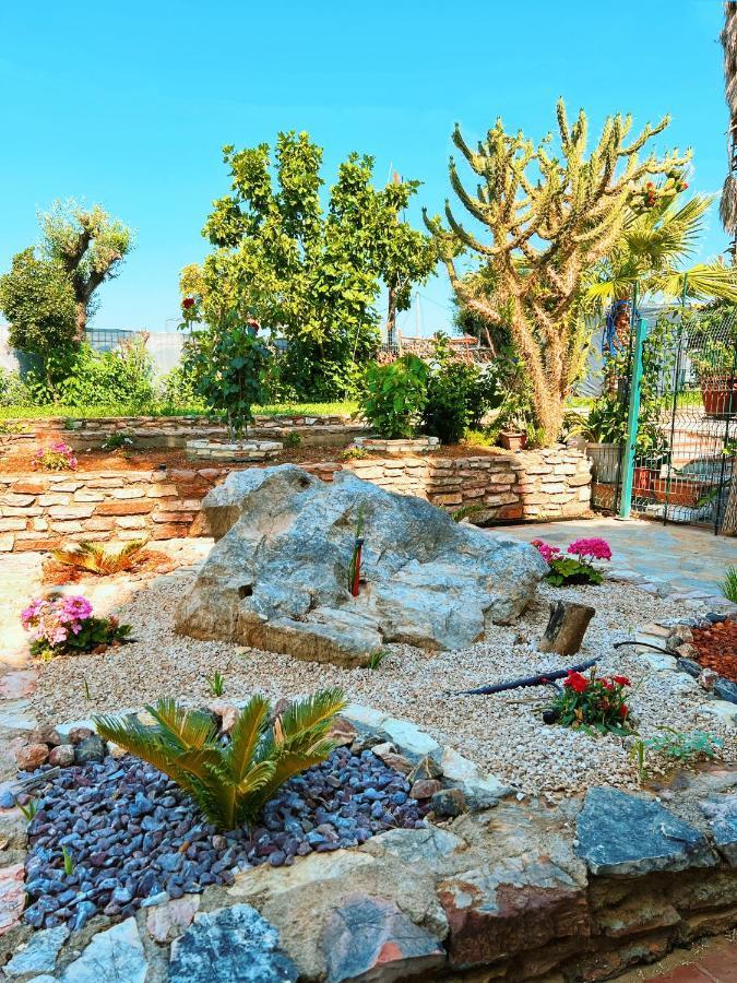 Kalamata Garden Suite Экстерьер фото